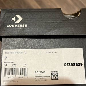 Brand New in Box Converse Limited Edition Hummingbird Shoe